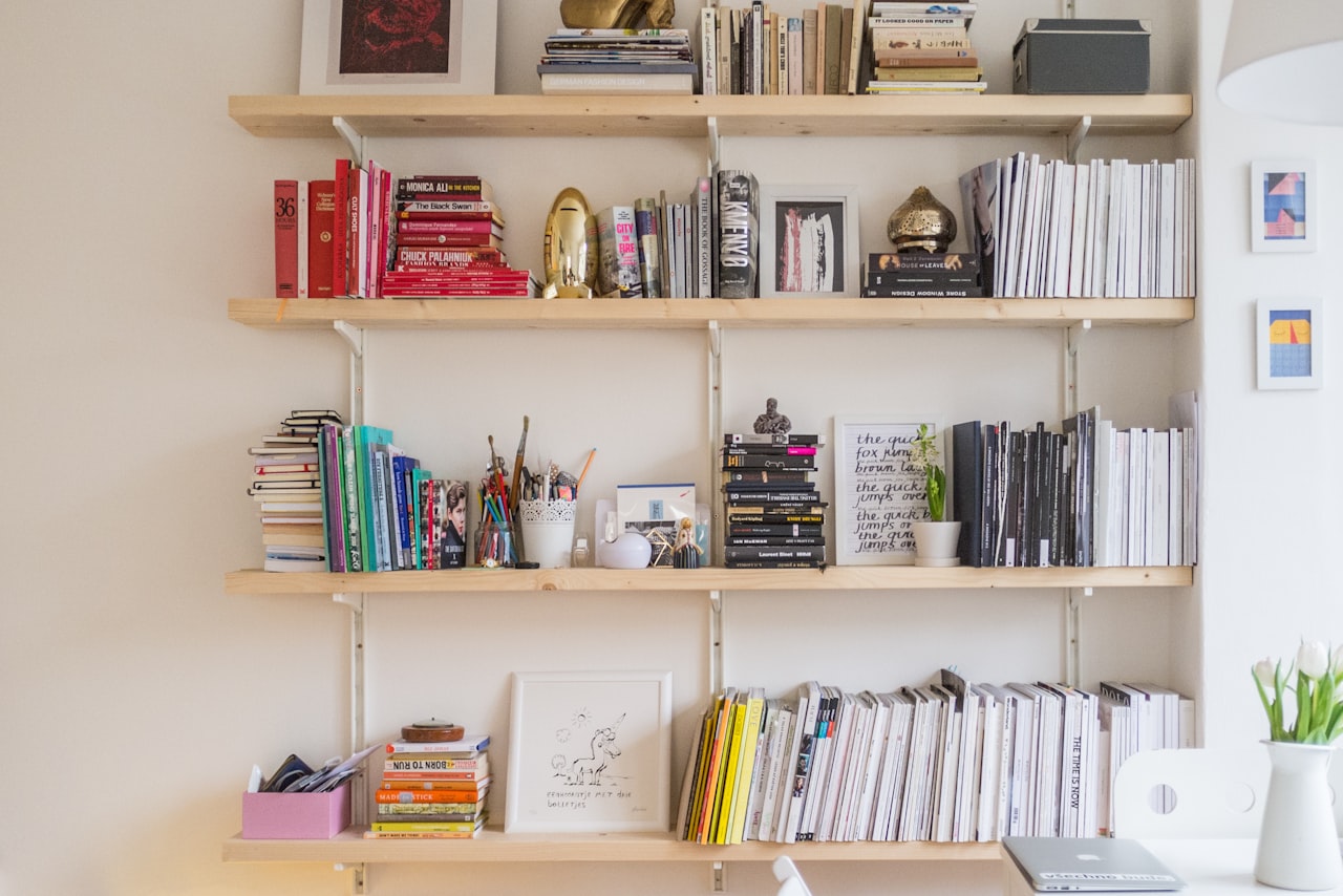 Shelf Installation: handyman service in Los Angeles